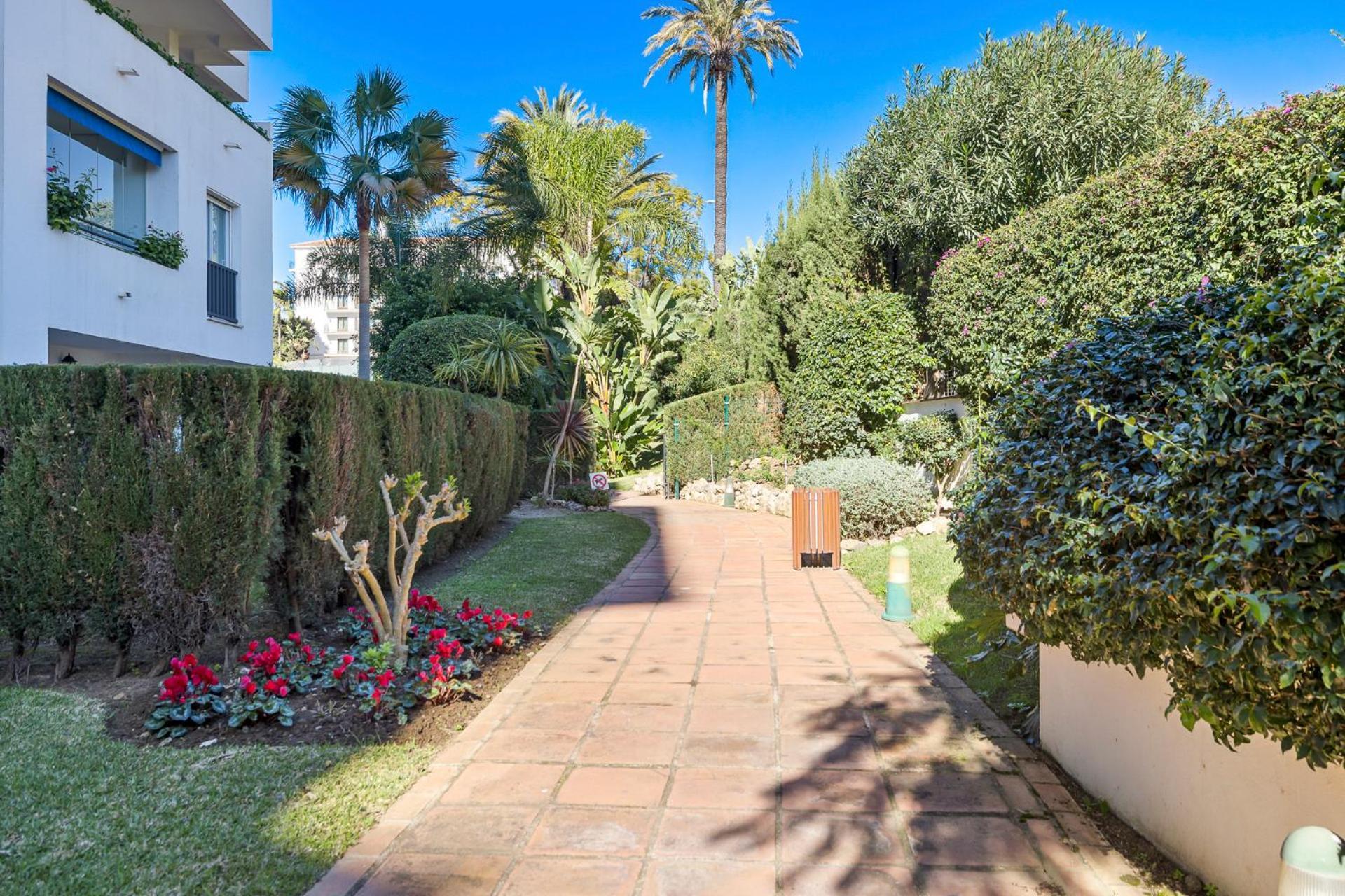 2 Bedroom Apartment In Medina Garden - Puerto Banus Марбелья Экстерьер фото